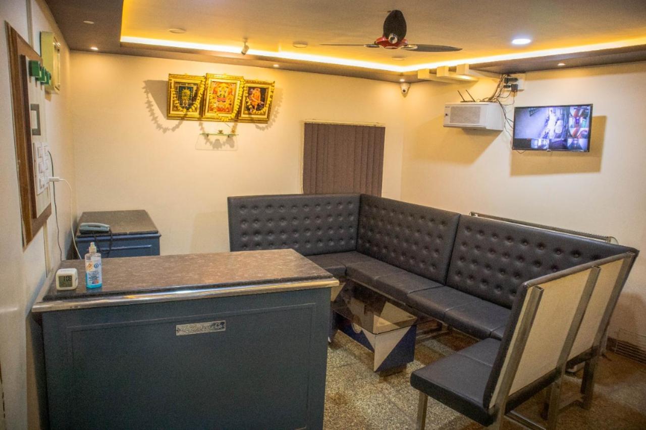 Shri Vasant Lodge هوبلي المظهر الخارجي الصورة